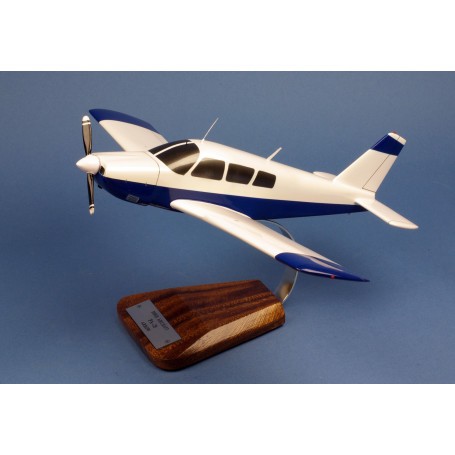 Piper PA-28 Arrow Miniature